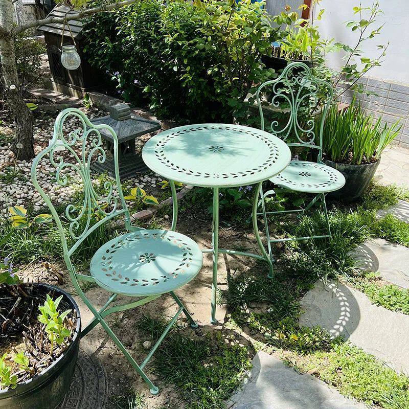 French Country Iron Table and  - Outdoor Furniture Metal Chairs recension och pris
